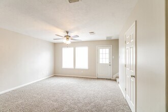 6402 Mountain Pines Ln in Katy, TX - Building Photo - Building Photo