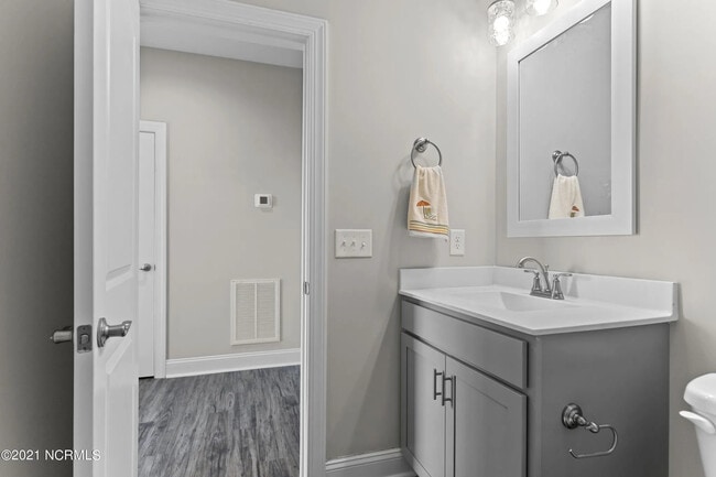 property at 332 Gannet Pl