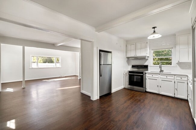 property at 42 Pinehurst Ave