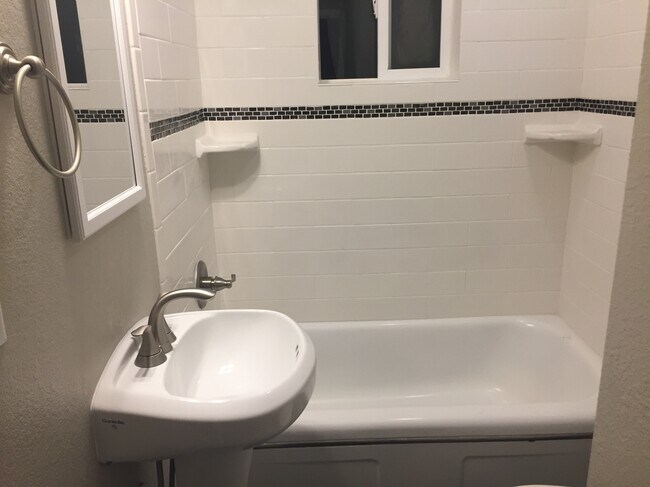 705 Cheesman St in Erie, CO - Building Photo - Building Photo