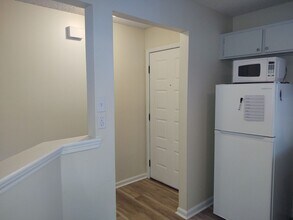 8961 Ivey Rd in Jacksonville, FL - Building Photo - Building Photo