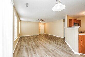 2334 Bristol Dr in Franklin, IN - Building Photo - Building Photo