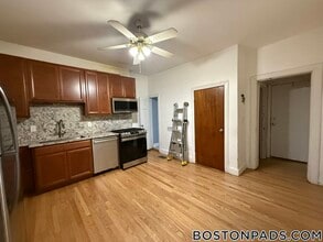 6 Sewall St in Boston, MA - Building Photo - Building Photo