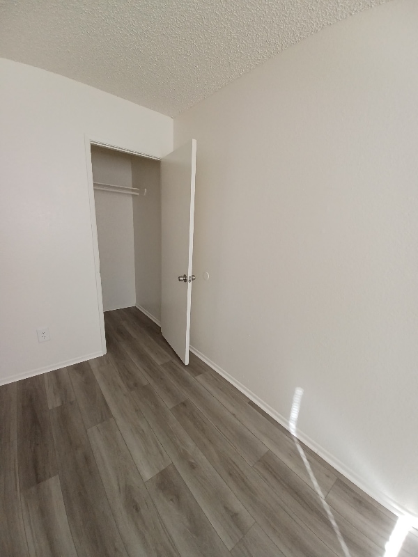 4114 W Ave L in Lancaster, CA - Building Photo - Building Photo