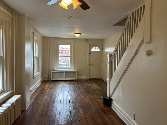 property at 808 E Morton St