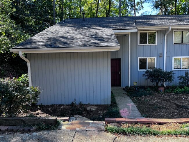 2288 Paces Ferry Rd SE in Smyrna, GA - Building Photo - Building Photo