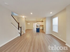 111 Thomas Point Dr in Fortville, IN - Building Photo - Building Photo