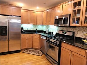 34 Miller Rd in Newton, MA - Building Photo - Building Photo