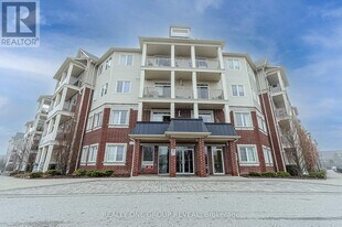 80 Aspen Springs Dr in Bowmanville, ON - Building Photo