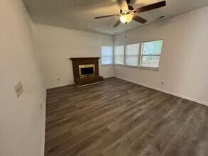 1715 Golden Heights Ct in Charlotte, NC - Building Photo - Building Photo
