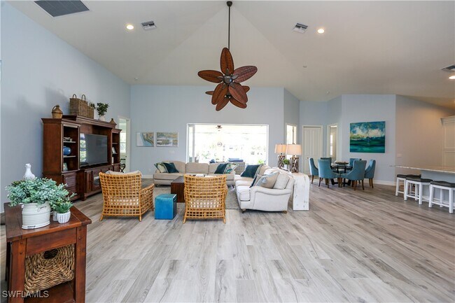 property at 1480 Curlew Ave