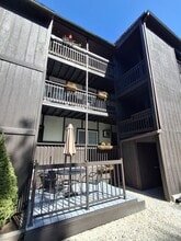 Castle Property Services in Champaign, IL - Foto de edificio - Building Photo