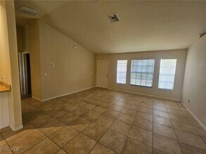 1826 NE 17th Terrace in Cape Coral, FL - Building Photo - Building Photo