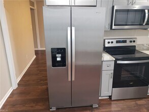 3533 Dana Ln in Virginia Beach, VA - Building Photo - Building Photo