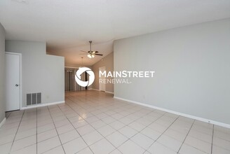 638 Iowa Woods Cir E in Orlando, FL - Foto de edificio - Building Photo