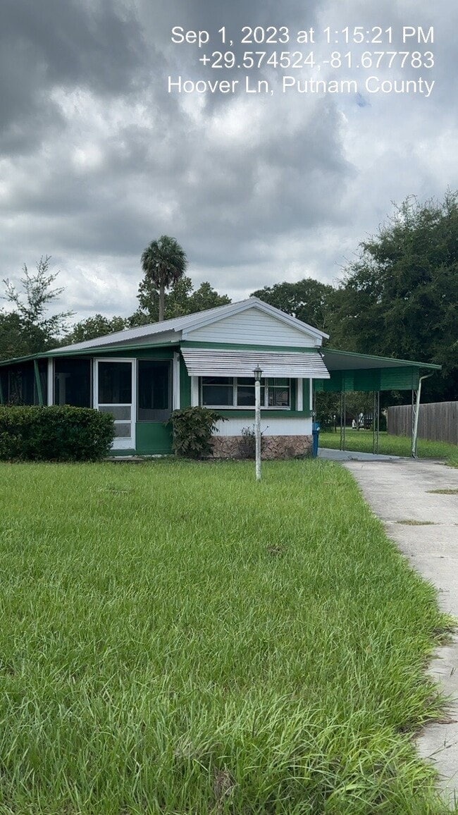 103 Hoover Ln in Satsuma, FL - Building Photo - Building Photo