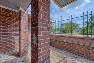 5431 Willow Glen Dr in Houston, TX - Building Photo - Building Photo