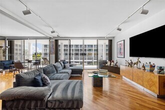 2784 S Ocean Blvd in Palm Beach, FL - Foto de edificio - Building Photo