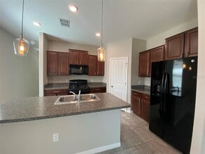 21312 Southern Charm Dr in Land O Lakes, FL - Building Photo - Building Photo