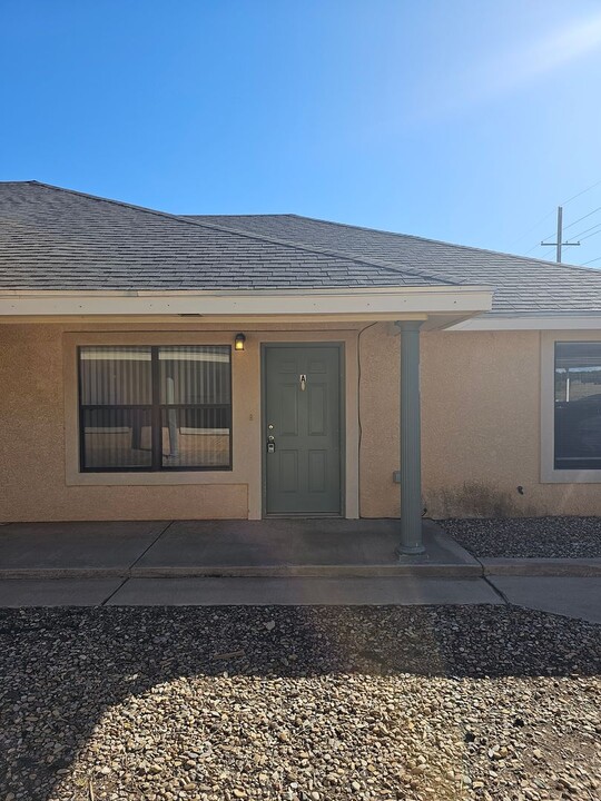 1801 M.L.K. Jr Blvd-Unit -1801 Martin Luther King Junior BLVD Unit A in Clovis, NM - Foto de edificio