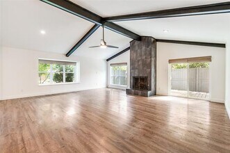 7032 Briarmeadow Dr in Dallas, TX - Building Photo - Building Photo