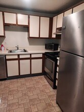 10 Longworth Ave, Unit 10 in Brockton, MA - Foto de edificio - Building Photo