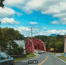 39 E Bridge St in Saugerties, NY - Building Photo - Building Photo