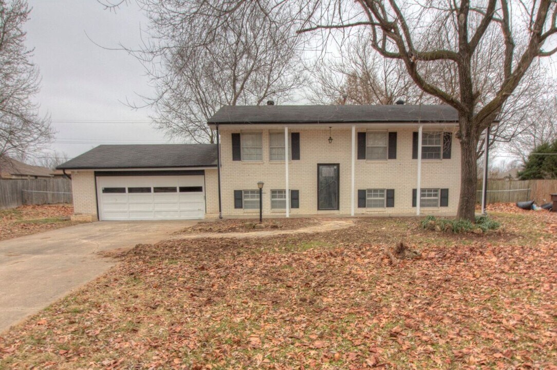 2538 S Aspen Ave in Springfield, MO - Building Photo