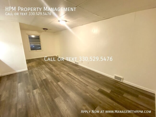 1214 Woodward Pl NW in Canton, OH - Building Photo - Building Photo