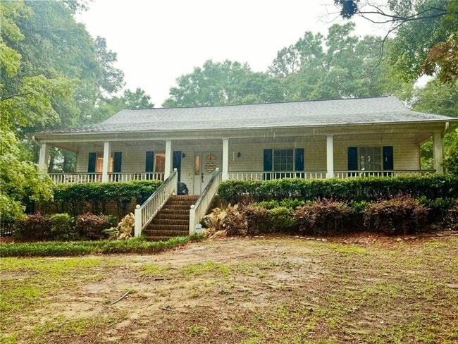property at 3638 Country Ct S