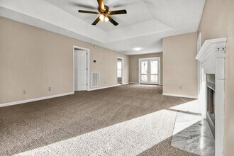 3416 Clearwater Dr in Clarksville, TN - Building Photo - Building Photo