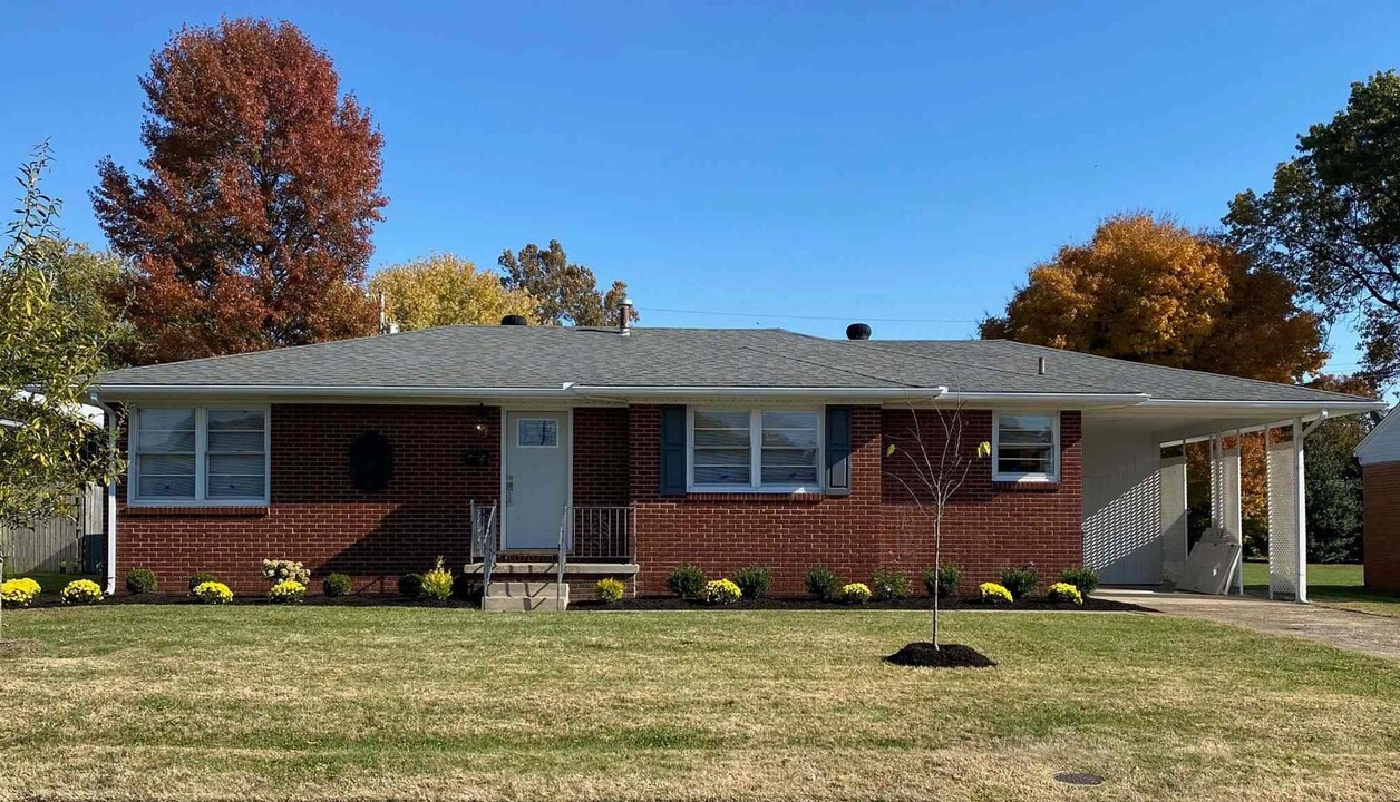 809 Charles Scott Dr in Owensboro, KY - Building Photo