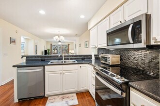 390 Pinehurst Ln in Pawleys Island, SC - Building Photo - Building Photo