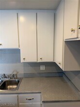 1521 Elizabeth Ave in Las Vegas, NV - Building Photo - Building Photo