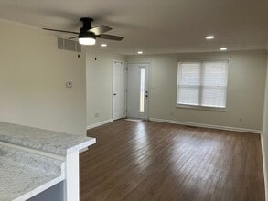 7948 Thistlewood Ct in Dayton, OH - Foto de edificio - Building Photo