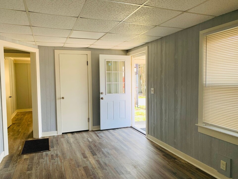 72 Schonhardt St in Tiffin, OH - Building Photo