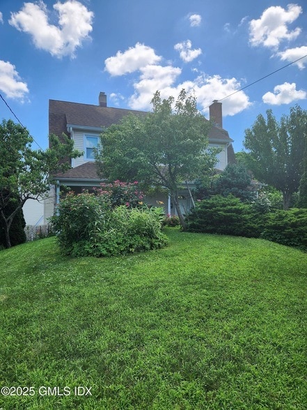 19 Valley Rd, Unit A in Greenwich, CT - Building Photo - Building Photo