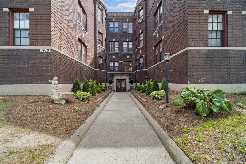 1416 Hampton Blvd in Norfolk, VA - Building Photo