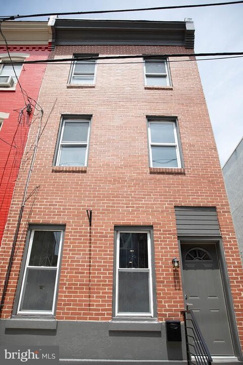 1723 Monument St in Philadelphia, PA - Building Photo