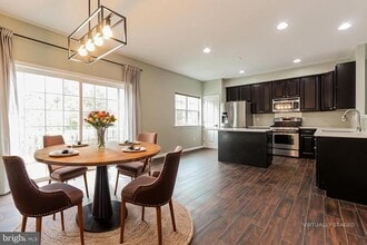 5 Lani Ln in Evesham, NJ - Building Photo - Building Photo