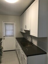 5919 Comey Ave, Unit 5919.5 in Los Angeles, CA - Building Photo - Building Photo