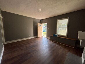 1547 E McLemore Ave in Memphis, TN - Building Photo - Building Photo