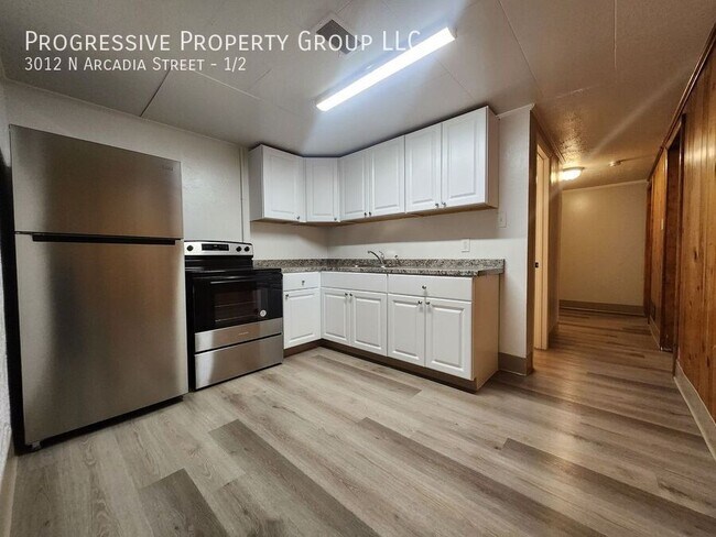 property at 3012 N Arcadia St