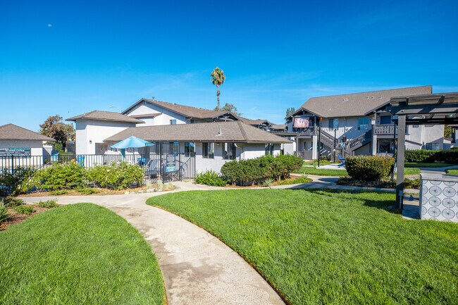 Terre at Graves in El Cajon, CA - Building Photo - Building Photo