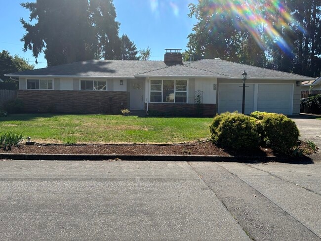 property at 558 Dennis Ln N
