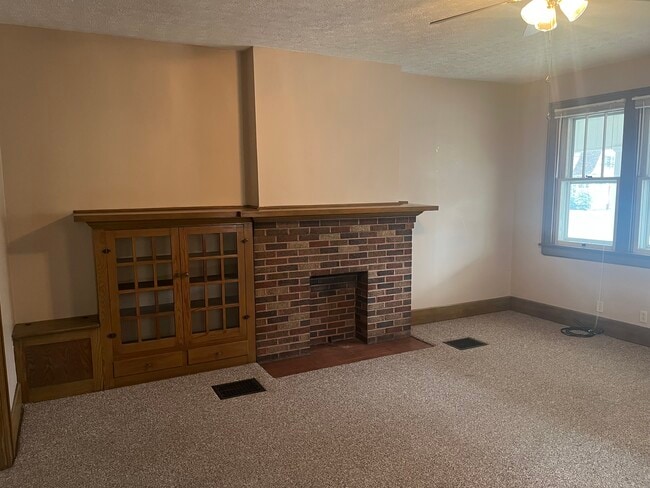 225 E Allen St, Unit 225 East Allen Street in Lancaster, OH - Foto de edificio - Building Photo