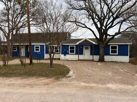 5619 Cold Water Trail in Granbury, TX - Building Photo