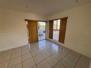 1595 NE 125th St in North Miami, FL - Building Photo - Building Photo