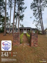 1542 Stella Ave in Vidalia, GA - Building Photo