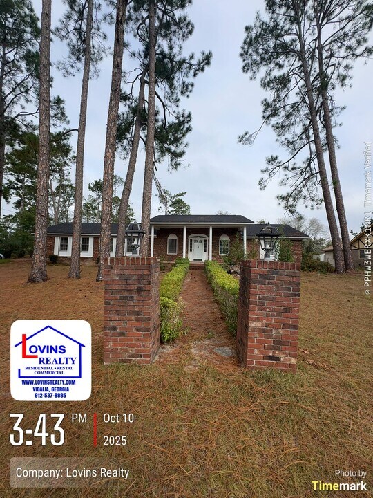 1542 Stella Ave in Vidalia, GA - Building Photo